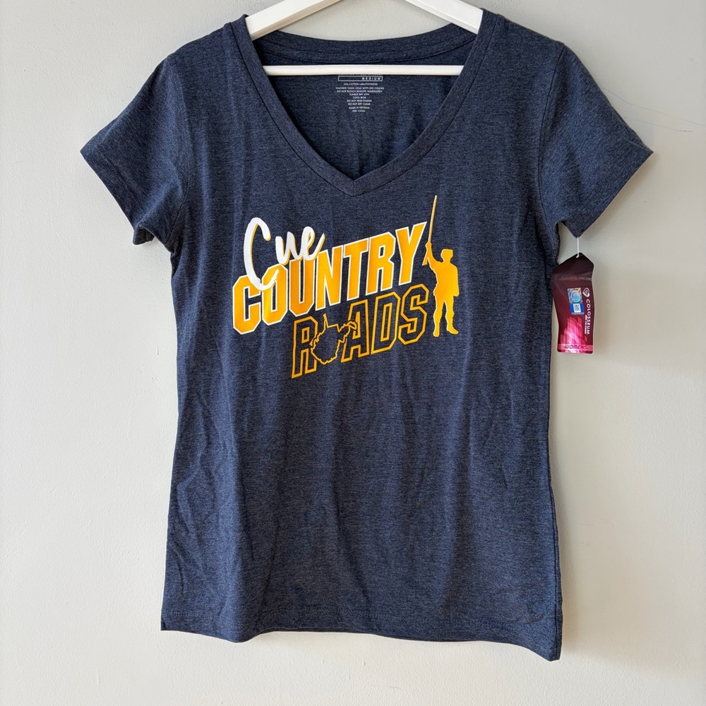 NWT Colosseum‎ V-Neck Blue WVU "Cue Country Roads" Graphic Tee Medium